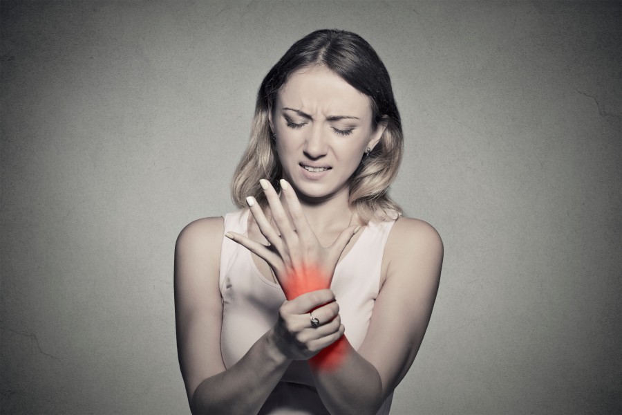 Quand s'inquiéter d'une douleur au poignet ?